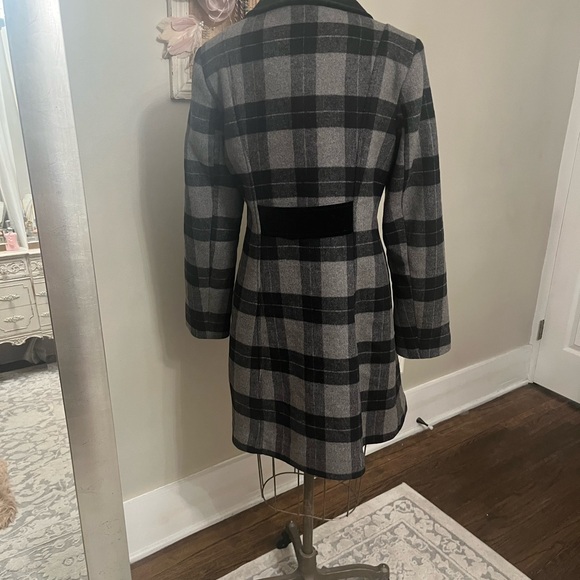 NWT Gal Meets Glam Marnette Coat - Picture 5 of 12
